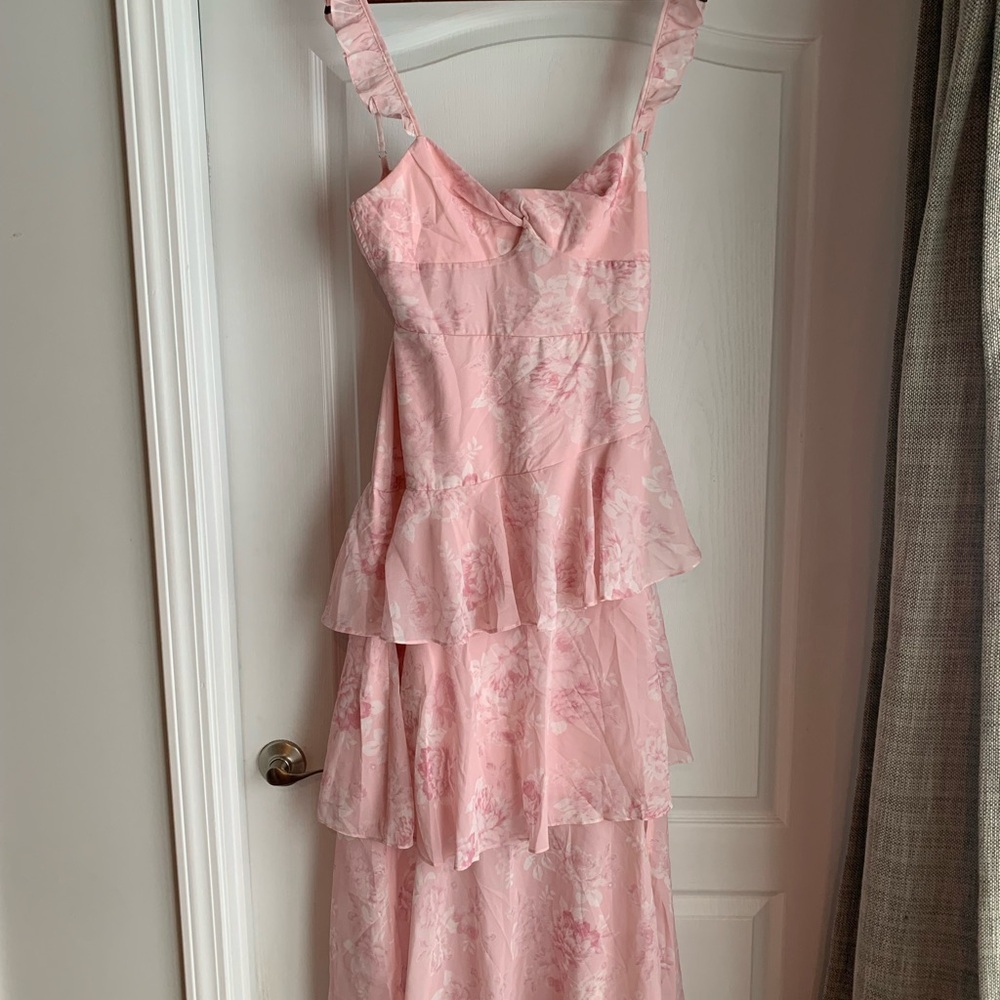 Selfie Leslie nwt Veda Ruffle Strap Split Maxi Dress Roses Blush - Picture 3 of 10